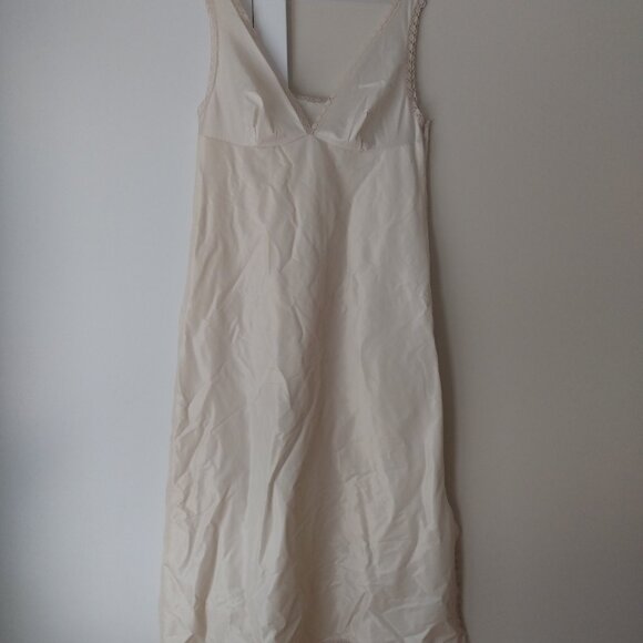 Vintage Full Slip 38" Bust 43" Hip Retro Undergarment Lingerie Plain Minimalist - Picture 2 of 13